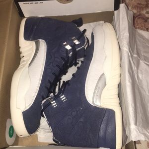 Selling a pair of Air Jordan 12 retro